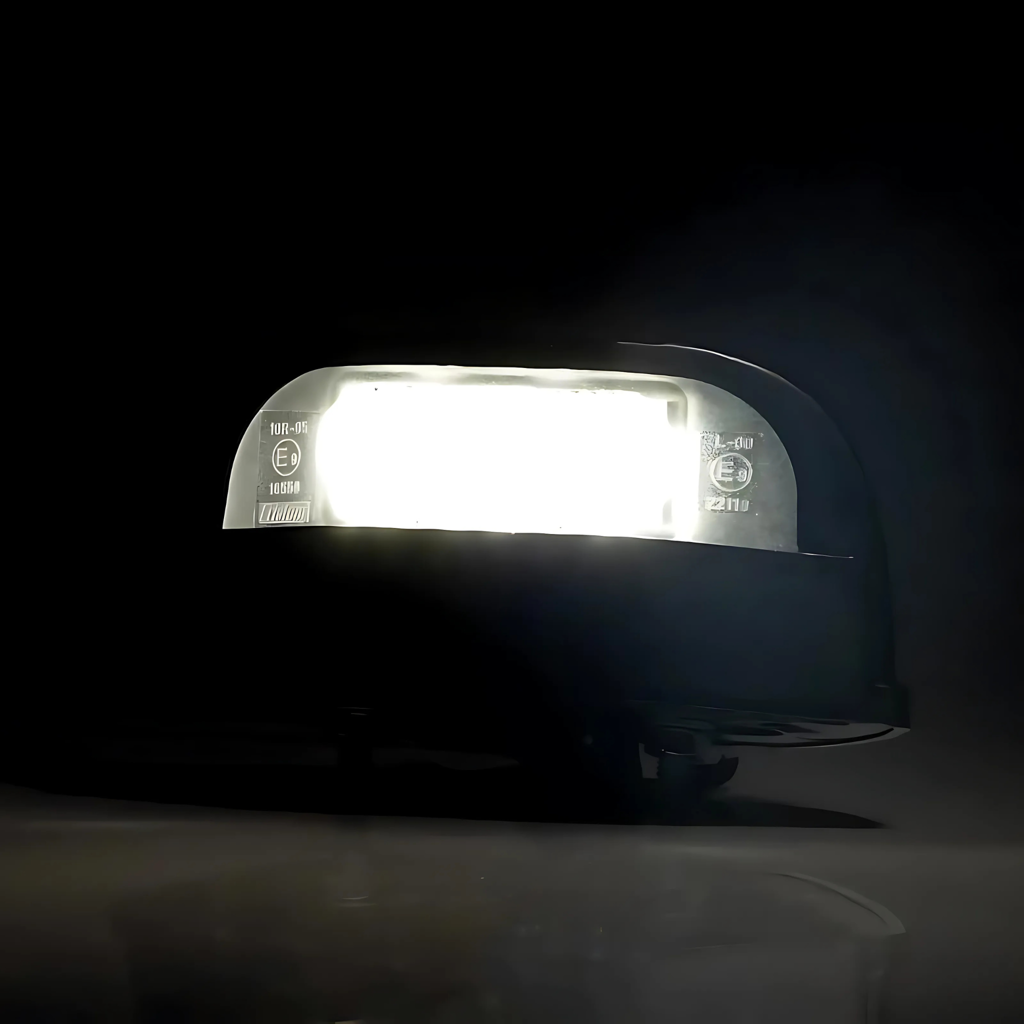 Fristom FT-260 LED Number Plate Lamp – Upper Mount 12–36V Compact IP-Sealed - Number Plate Light