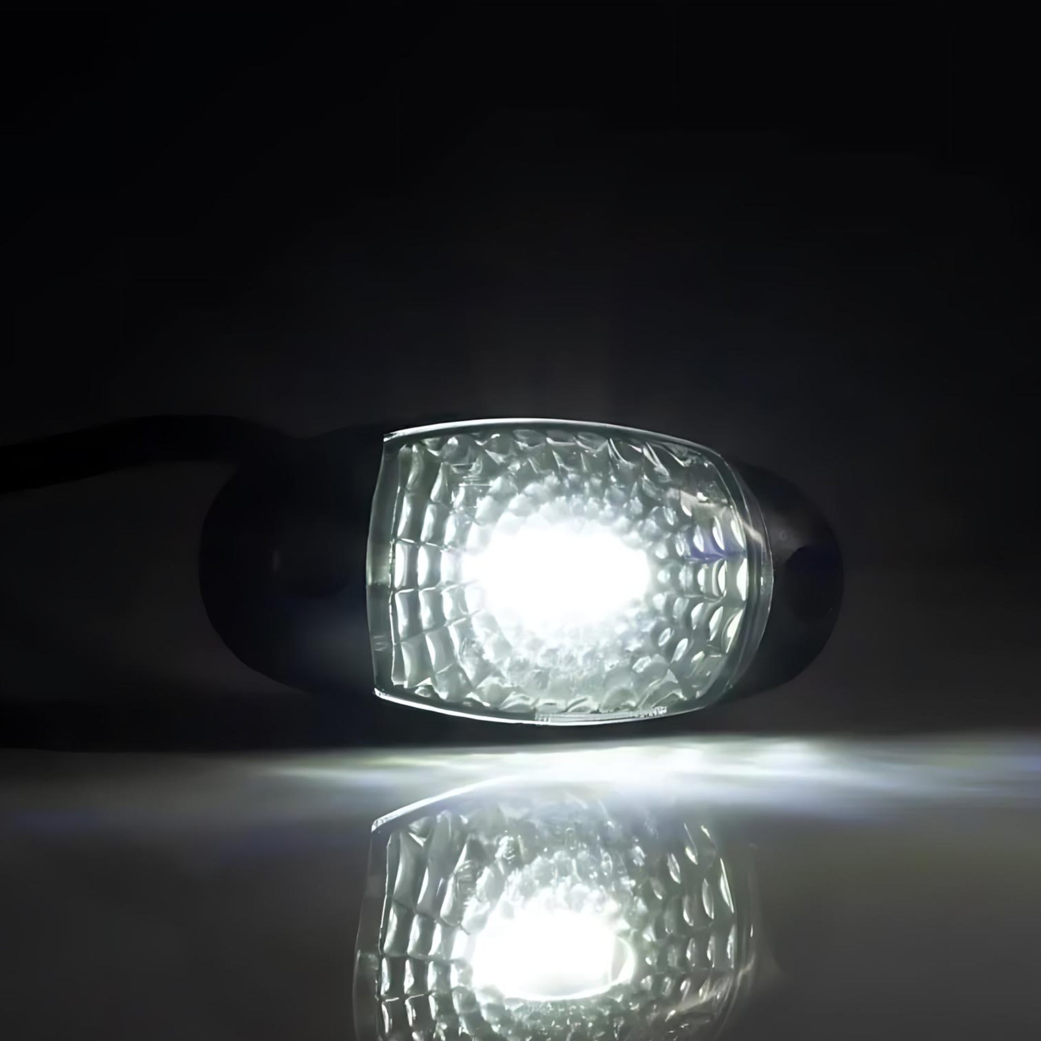 Fristom FT-025 LED Clearance Lamp – Single Function Low Power E9 & EMC Certified - Clearance Light